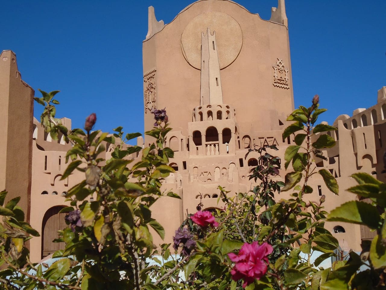 Saharan architecture meets garden grace at m'zeb valley